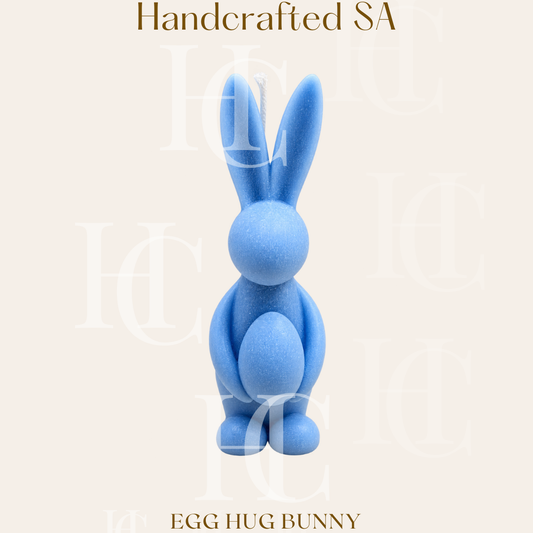 Egg hug bunny | Decorative Easter Pillar Candle